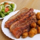 Piept de porc la jar și cartofi cu usturoi
